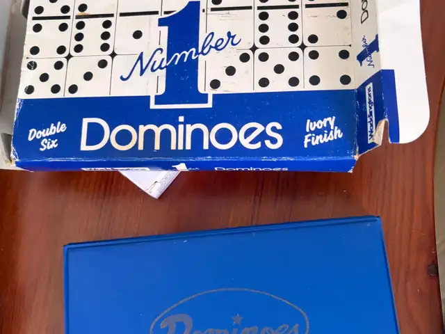 Vintage c.1970s waddingtons dominoes set - double six, ivory finish - new sealed, Επαρχία Πάφου — Paphos - Άγιος Θεόδωρος