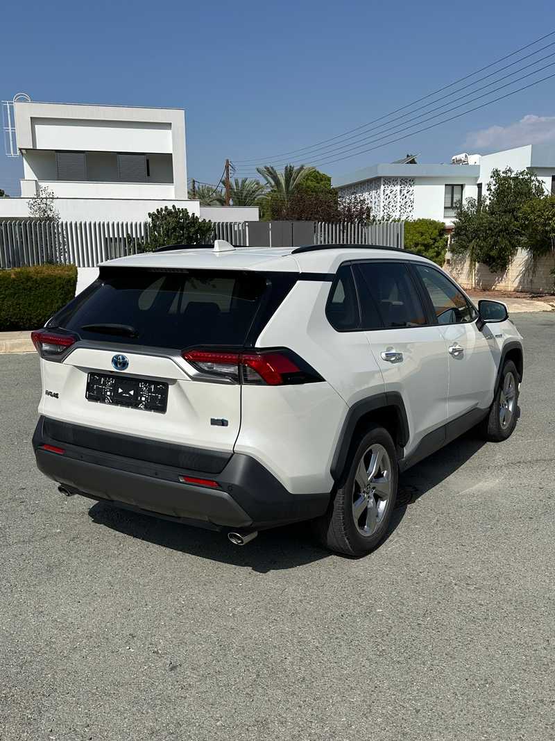 2021 Toyota RAV4 2,5L 2021 Cyprus