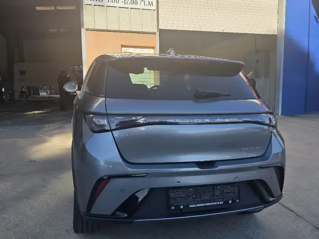 BYD Dolphin