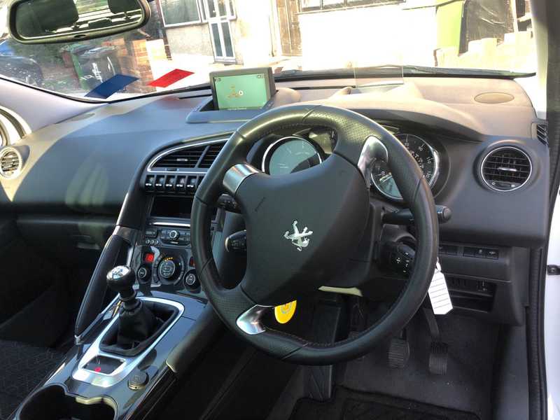 2015 Peugeot 3008 1,6L 2015 Cyprus