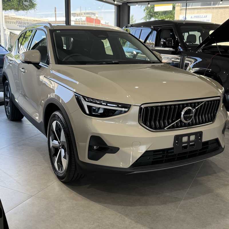 Volvo XC40 2,0L 2025
