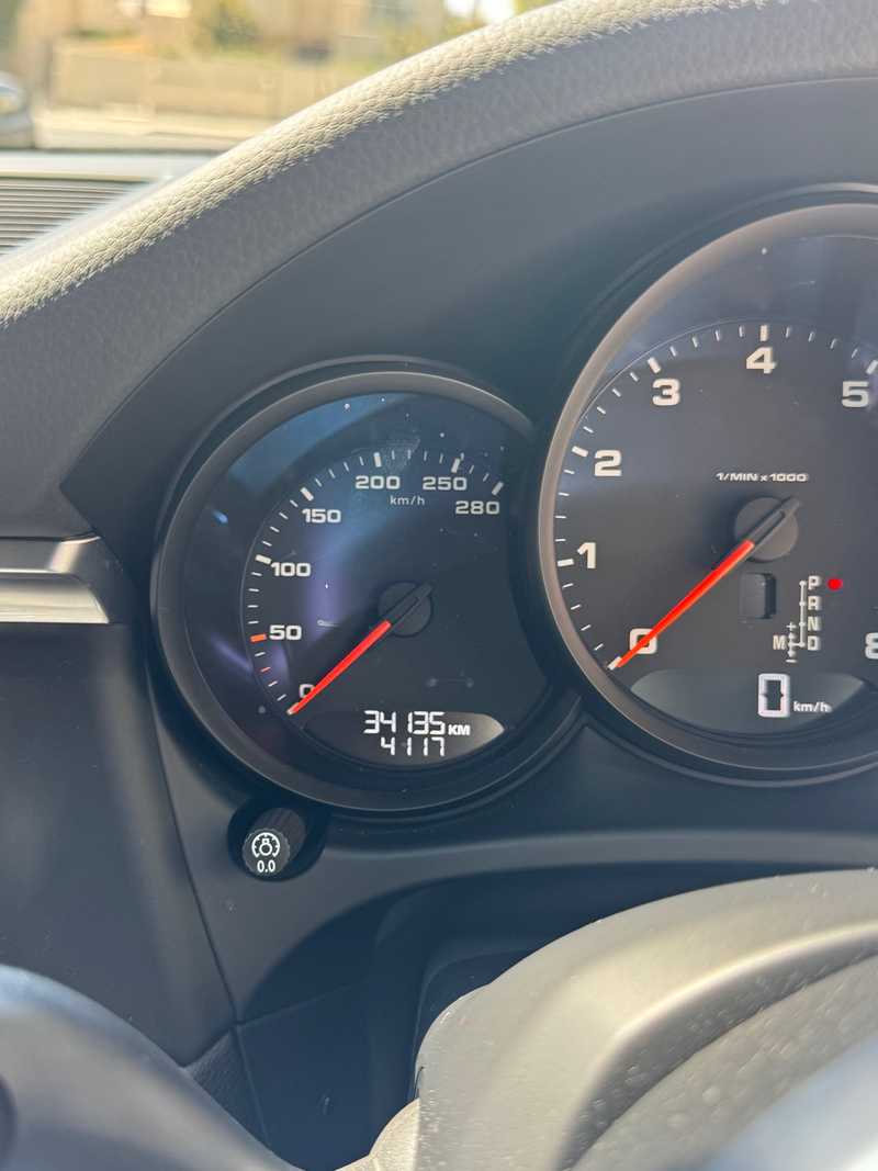 2021 Porsche Macan 2,0L 2021 Cyprus