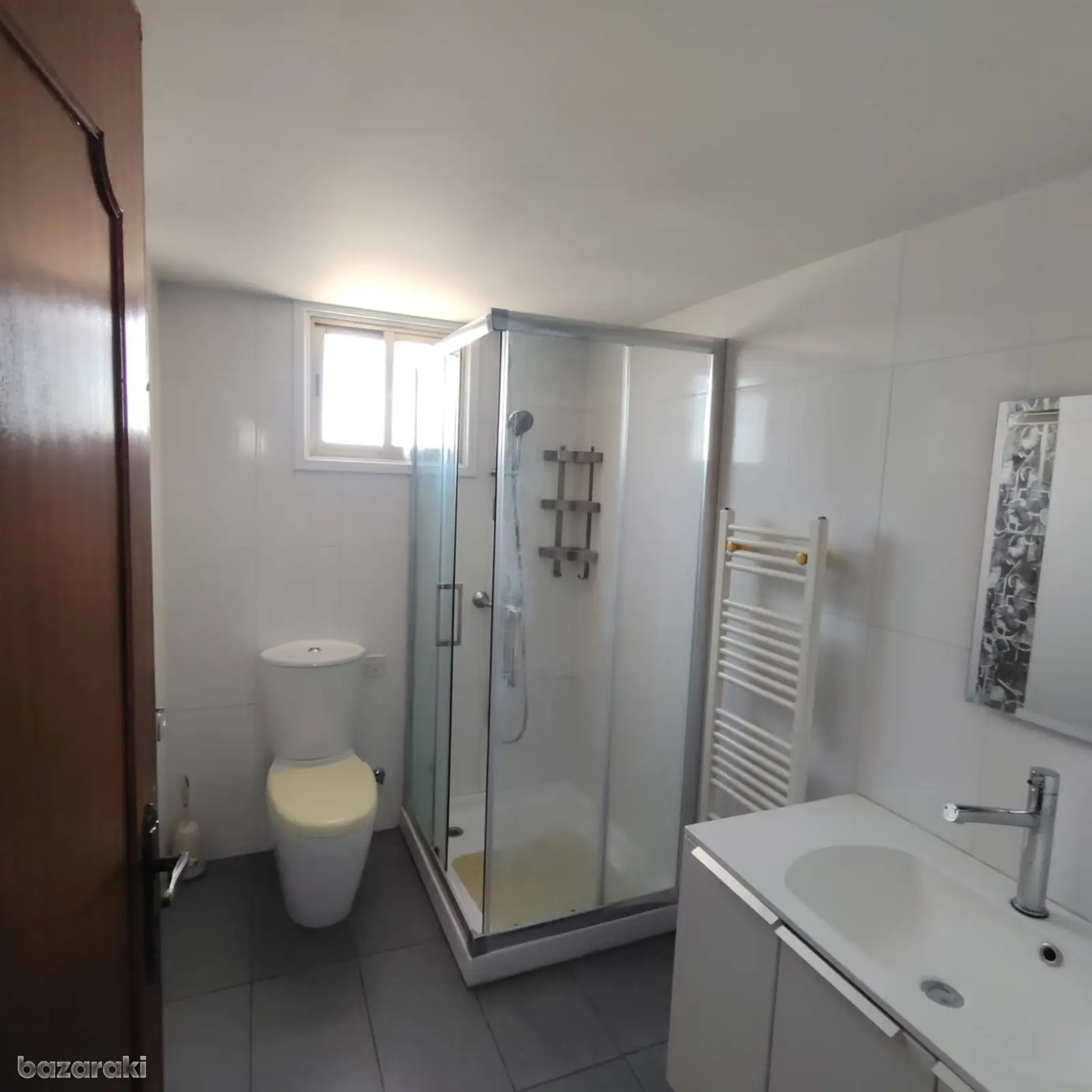 Room — 3