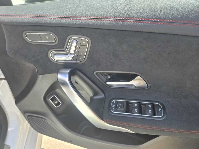 2022 Mercedes-Benz CLA-Class 2,0L 2022 Cyprus
