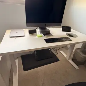 Electric standing desk 140x70 dual motor 4 presets white, Limassol — Limassol - Mesa Geitonia