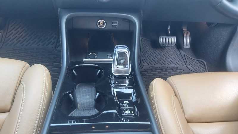 2021 Volvo XC40 2,0L 2021 Cyprus