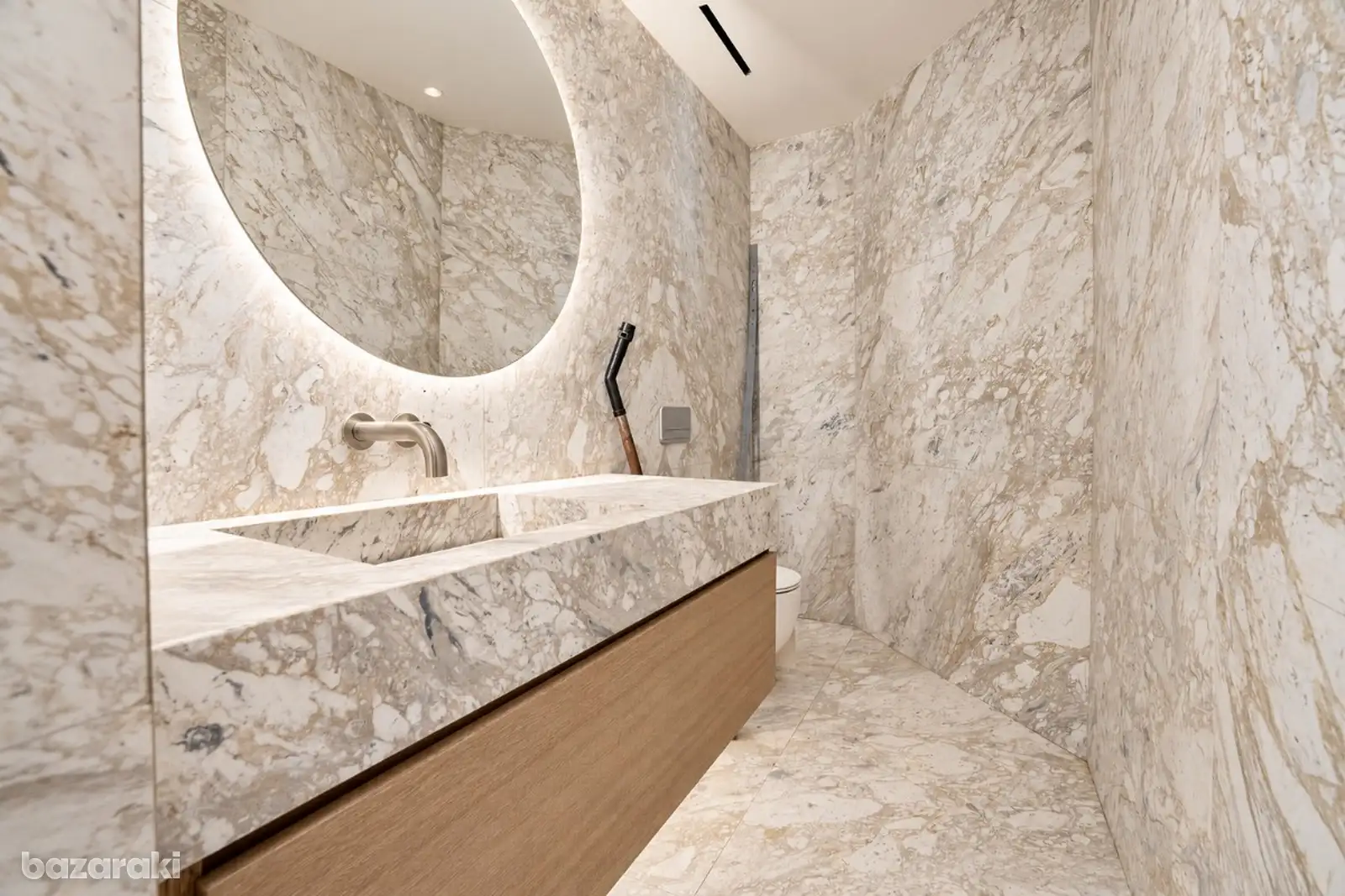 Villa, 8 bedrooms — 15
