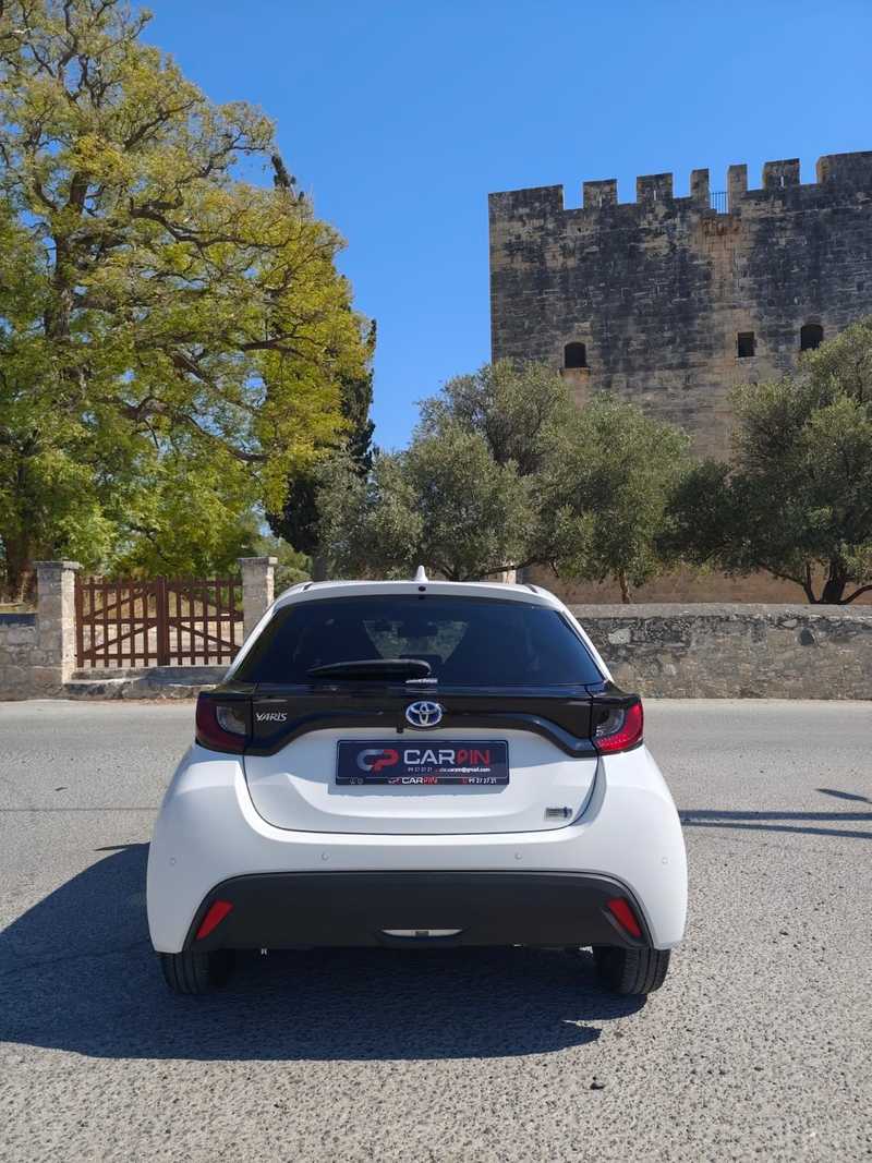 2022 Toyota Yaris 1,5L 2022 Cyprus