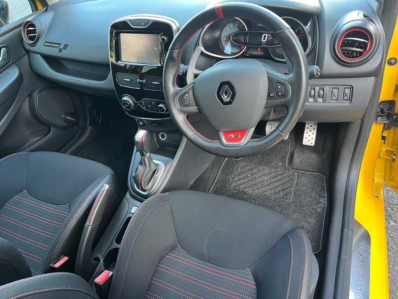 2019 Renault Clio 1,6L 2019 Cyprus