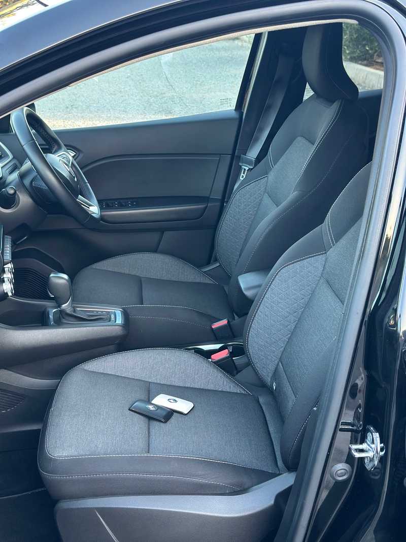 2022 Renault Captur 1,6L 2022 Cyprus