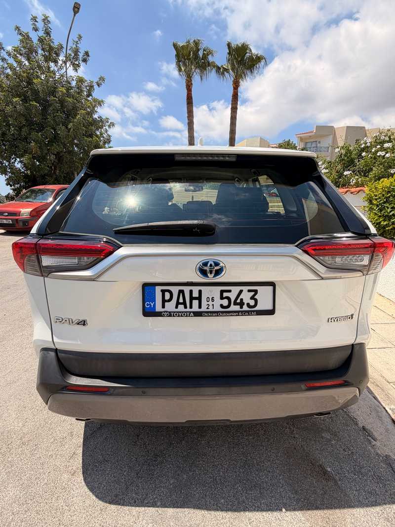 2021 Toyota RAV4 2,5L 2021 Cyprus