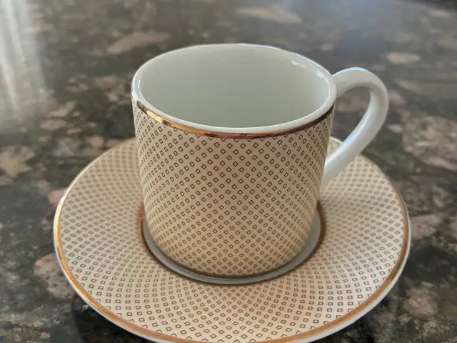 A set of 6 porcelain coffee cups, Limassol — Agios Athanasios