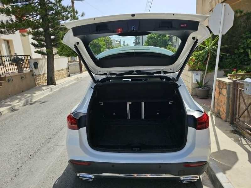 2023 Mercedes-Benz GLA-Class 1,3L 2023 Cyprus