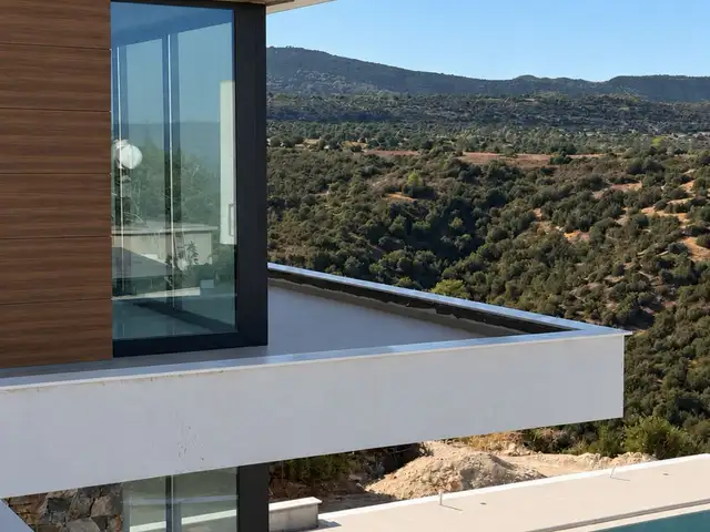 4-bedroom villa to rent, Paphos — Latsi - 4
