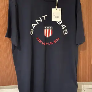 Gant blue navy tshirt with big front logo, Nicosia — Latsia - Agios Georgios