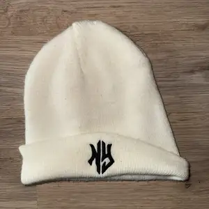 Black embroidered ny gothic logo cuffed winter cap streetwear, Limassol — Agios Ioannis Lemesou