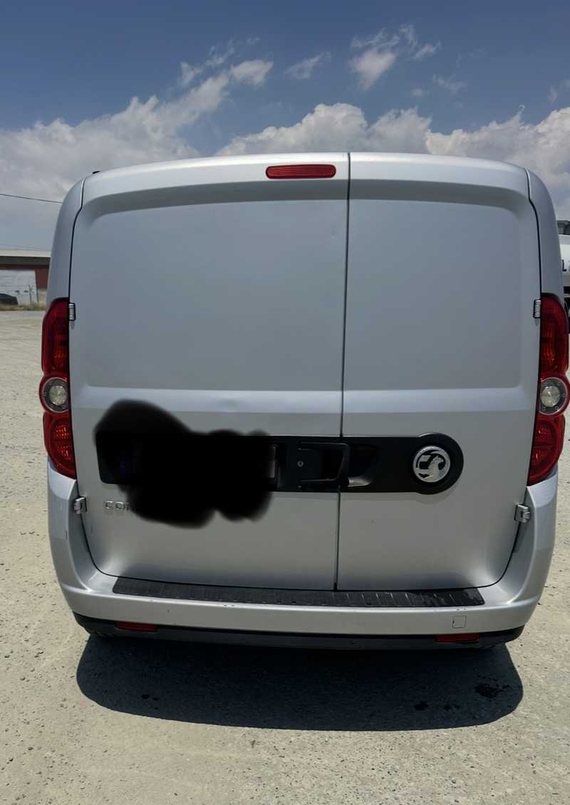 2015 Opel, Vauxhall Combo 1,4L 2015 Cyprus