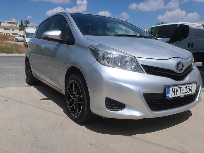Toyota Vitz 1,3L 2012