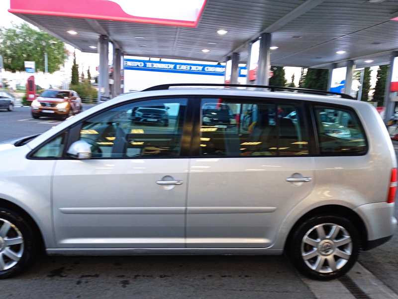 2004 Volkswagen Touran 1,6L 2004 Cyprus