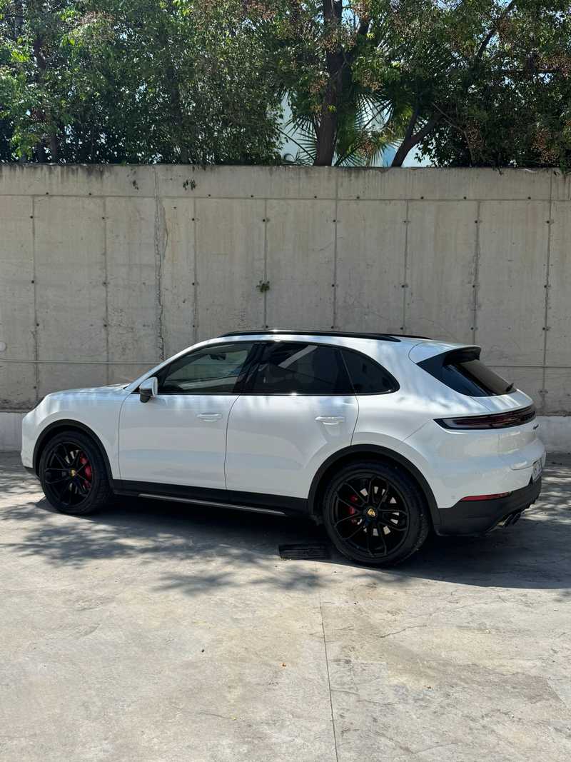 2023 Porsche Cayenne 4,0L 2023 Cyprus