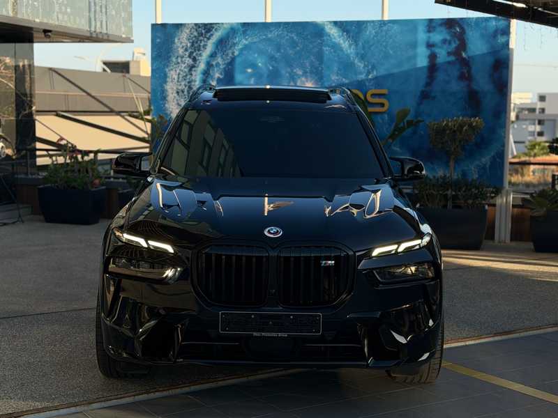 2023 BMW X7M 4,4L 2023 Cyprus