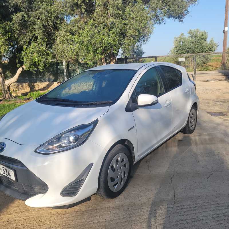 Toyota Aqua 1,5L 2021