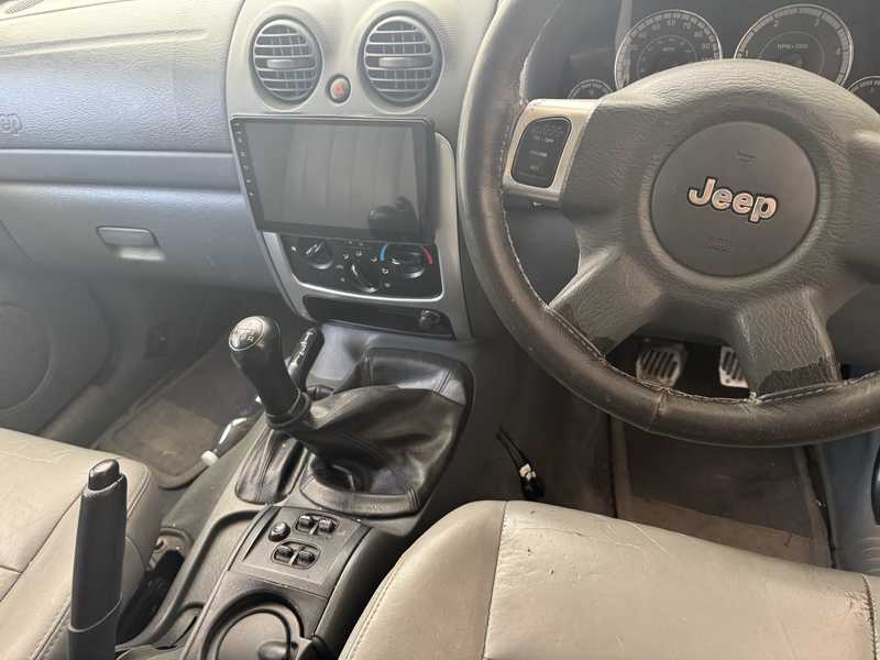 2005 Jeep Cherokee 2,7L 2005 Cyprus