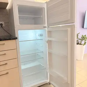 Midea double door refrigerator, Επαρχία Λάρνακας — Περιβόλια Λάρνακας
