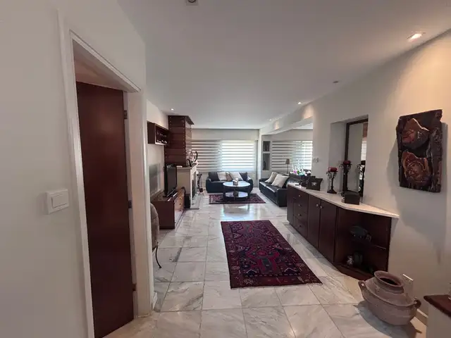 4-bedroom apartment for sale, Limassol — Limassol - Agios Nicolaos
