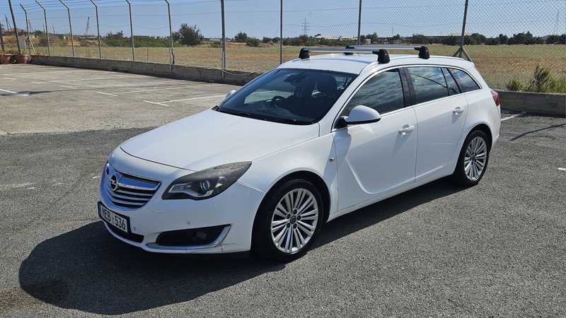 Opel, Vauxhall Insignia 2,0L 2014