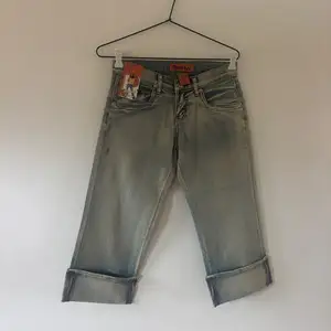 Vintage capris, Larnaca — Aradippou - Agios Fanourios