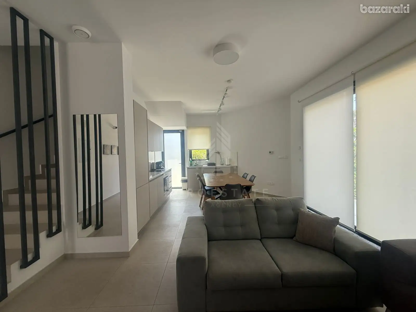 House, 3 bedrooms — 2