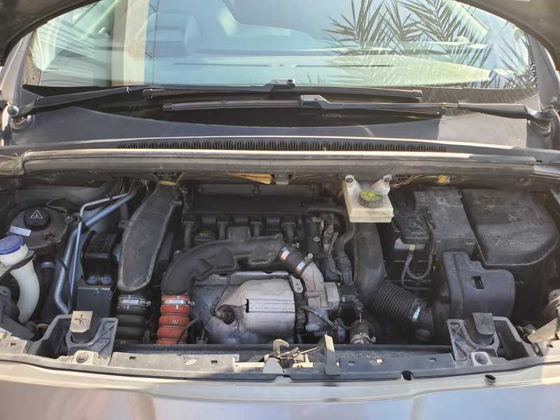 2015 Peugeot 5008 1,6L 2015 Cyprus