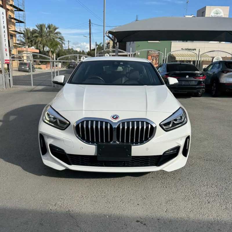 2022 BMW 1-Series 2,0L 2022 Cyprus