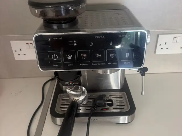 Home espresso izzy, Επαρχία Λεμεσού — Κάτω Πολεμίδια