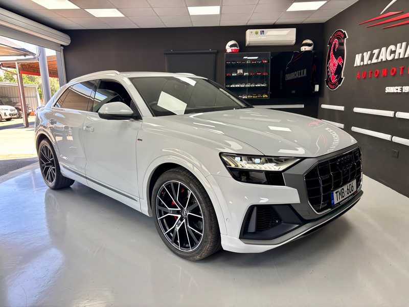 Audi Q8 3,0L 2022