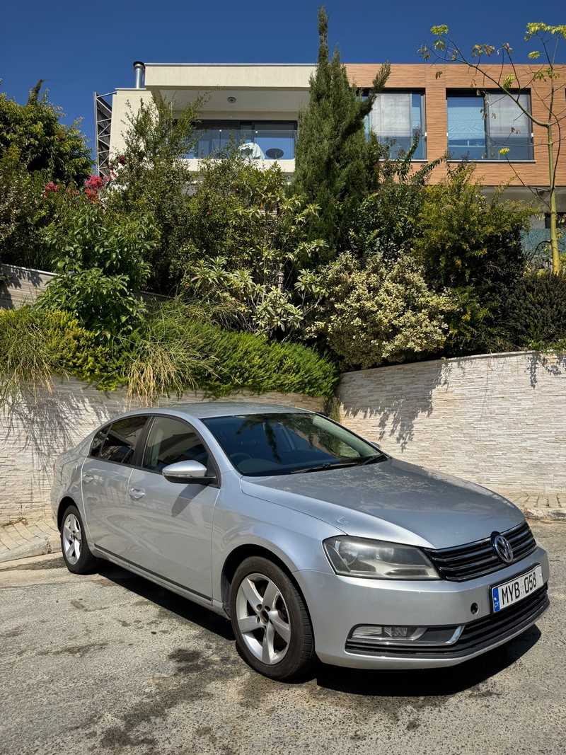 2011 Volkswagen Passat 2,0L 2011 Cyprus