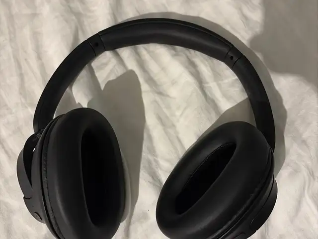 Sony wh-ch720n wireless / wired over ear headphones with 35 hours of battery, Nicosia — Nicosia - Lykabittos