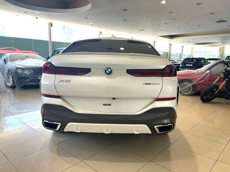 2021 BMW X6 3,0L 2021 Cyprus