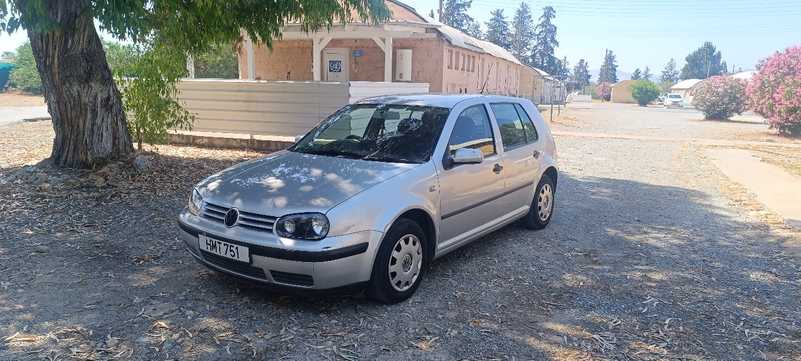 Volkswagen Golf 1,6L 2001