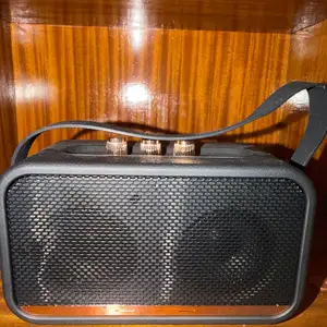 Speaker is practically new, without the box., Επαρχία Λάρνακας — Λάρνακα - Φοινικούδες