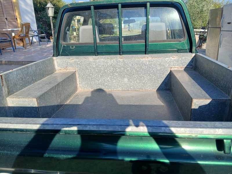 2004 Toyota Hilux 2,4L 2004 Cyprus