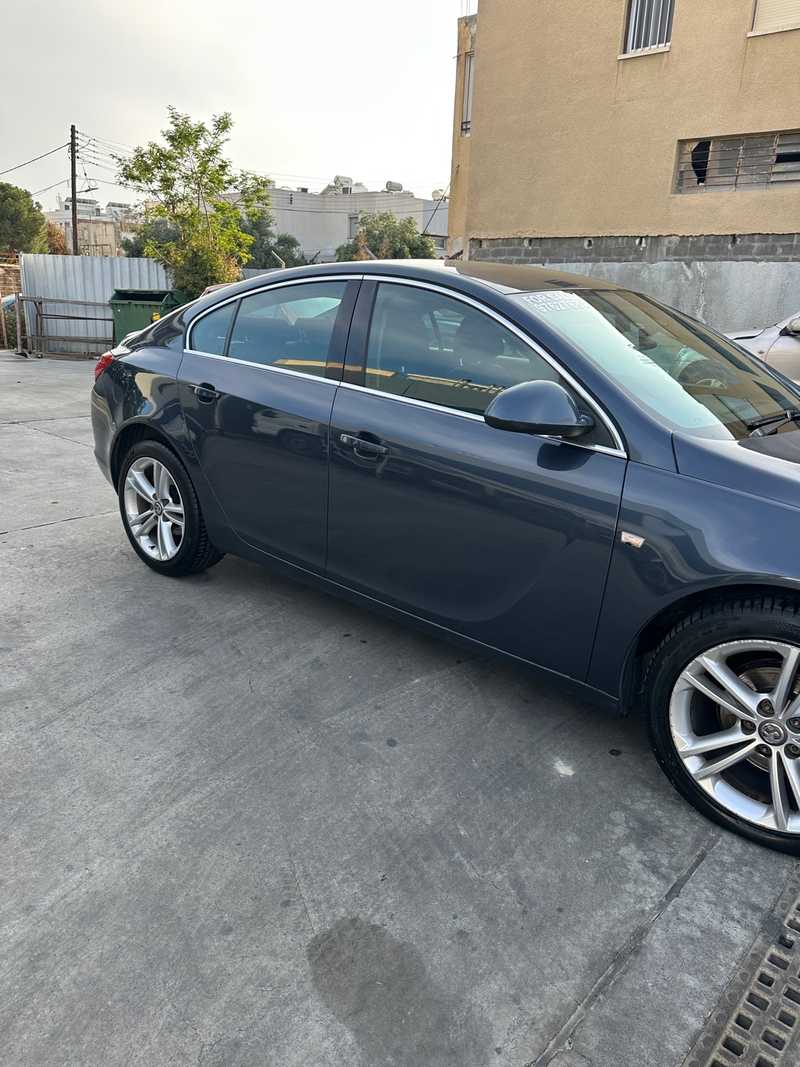 2009 Opel, Vauxhall Insignia 1,9L 2009 Cyprus