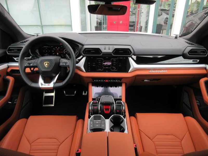 2025 Lamborghini Urus 4,0L 2025 Cyprus