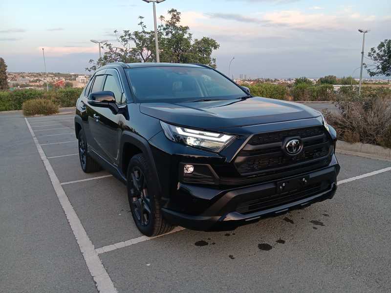 Toyota RAV4 2,5L 2025