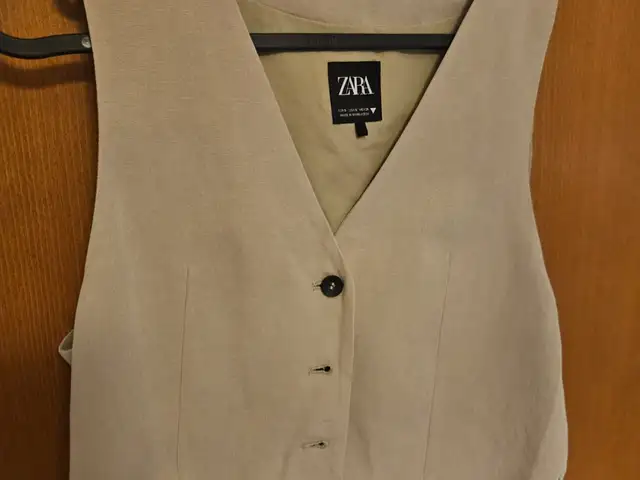 Zara tailored waistcoat size s, Επαρχία Λευκωσίας — Αγλαντζιά