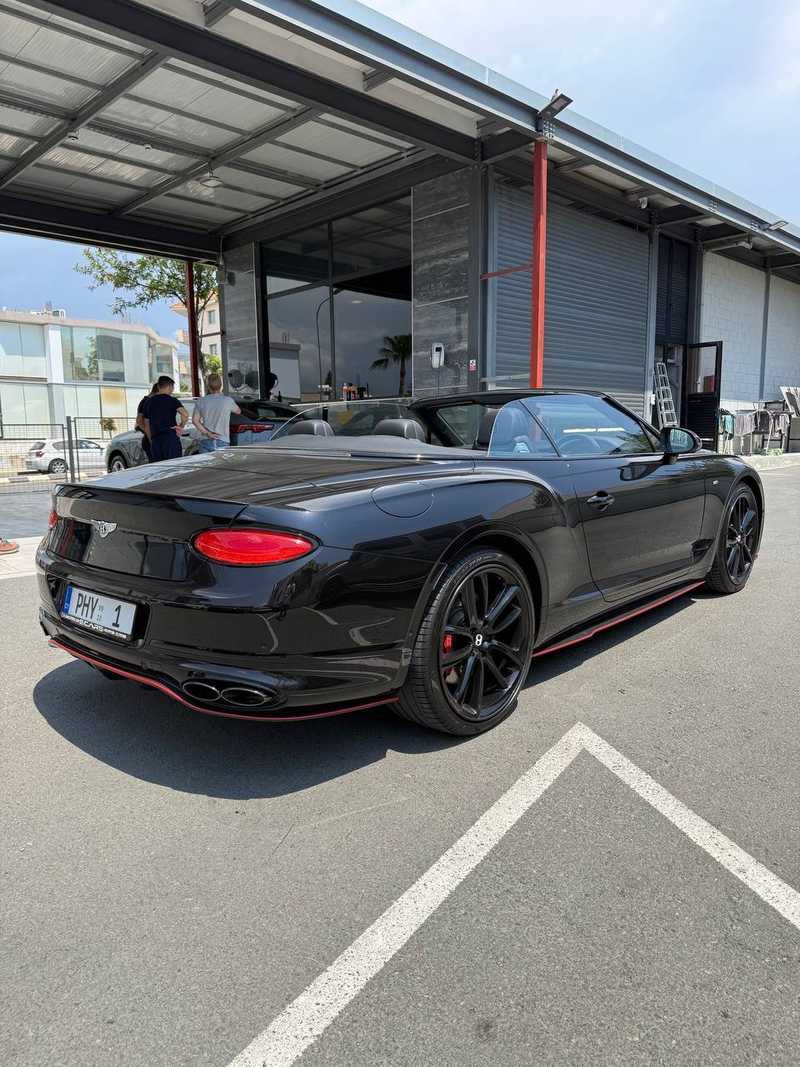 2022 Bentley Continental GTC 4,0L 2022 Cyprus
