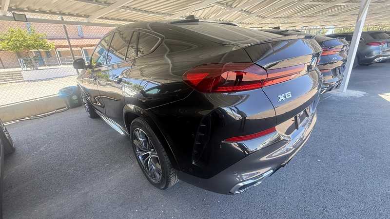 2021 BMW X6 3,0L 2021 Cyprus