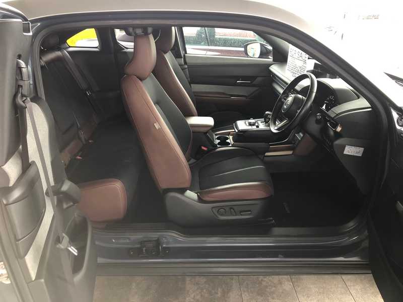 2021 Mazda MX-3 2,0L 2021 Cyprus