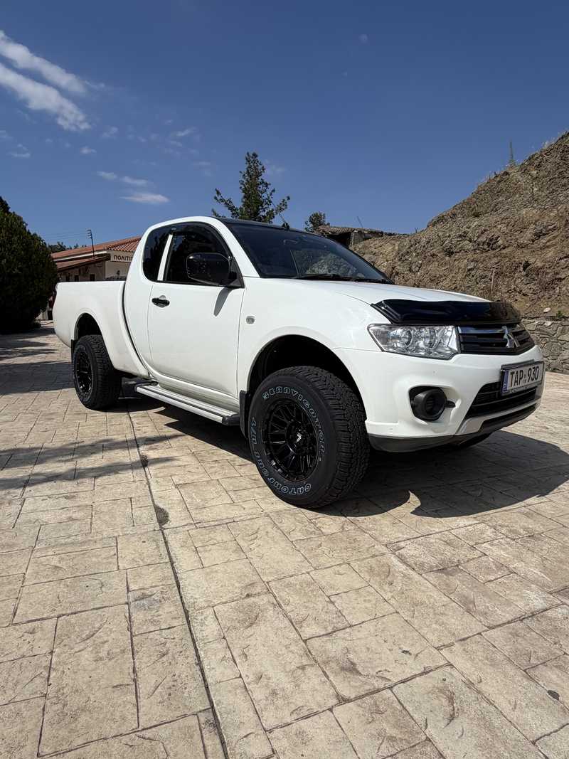 2016 Mitsubishi L200 2,5L 2016 Cyprus